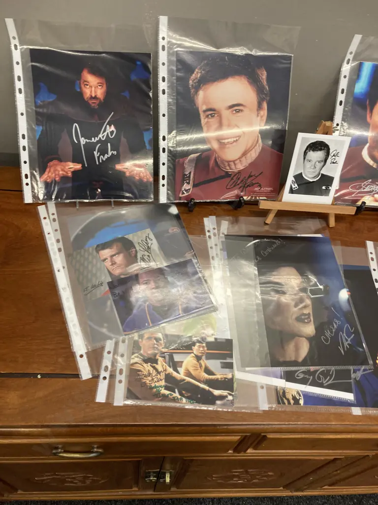 Lot of 18 Assorted Star Trek Actors Signed Pictures - 3 Have Small Hologram Label Image 1++